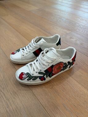 Gucci Ace floral embroidered sneakers white leather Web stripe